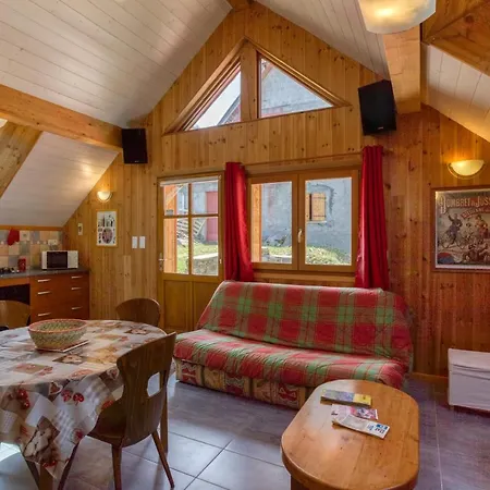 Hotel Chalet Ornon 3*